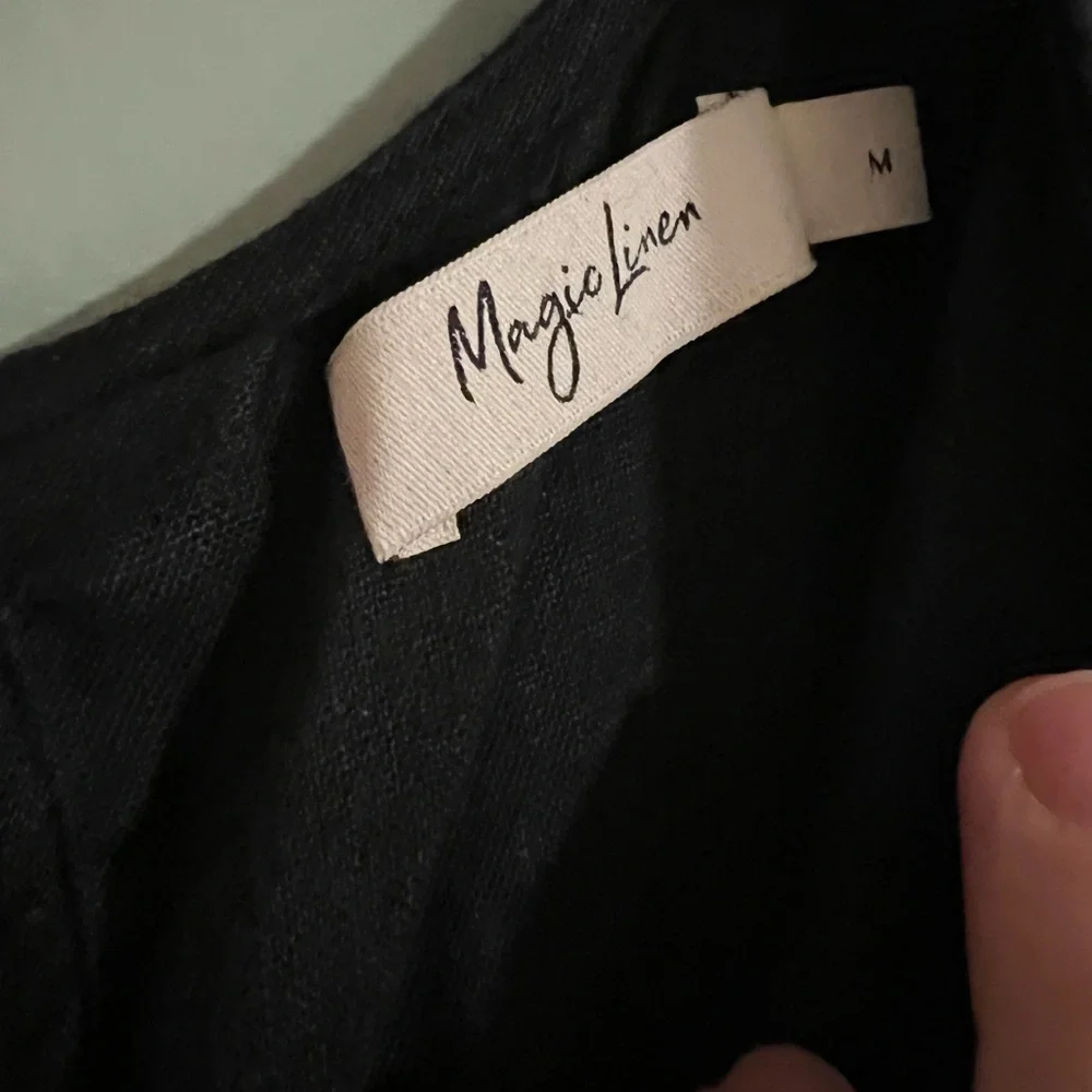 Magic Linen ROYAL TOSCANA LINEN DRESS IN BLACK - Size Medium - Picture 4 of 5